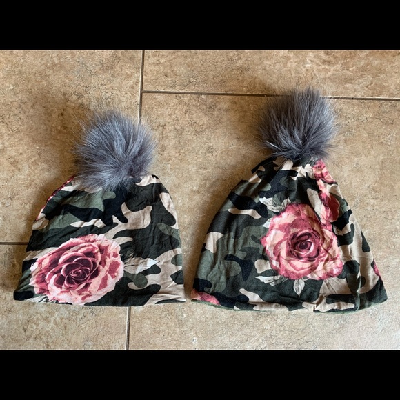 Mommy and me toque hat - Picture 1 of 2